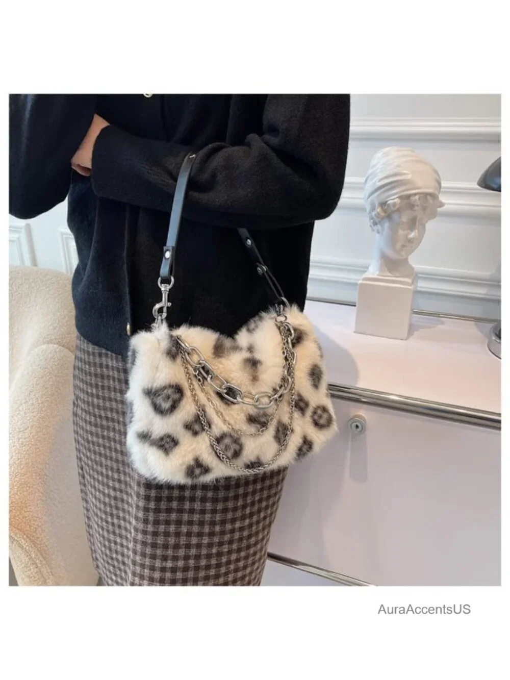 Plush Faux Fur Leopard Print Crossbody Hobo Bag Chain Strap Y2K Purse